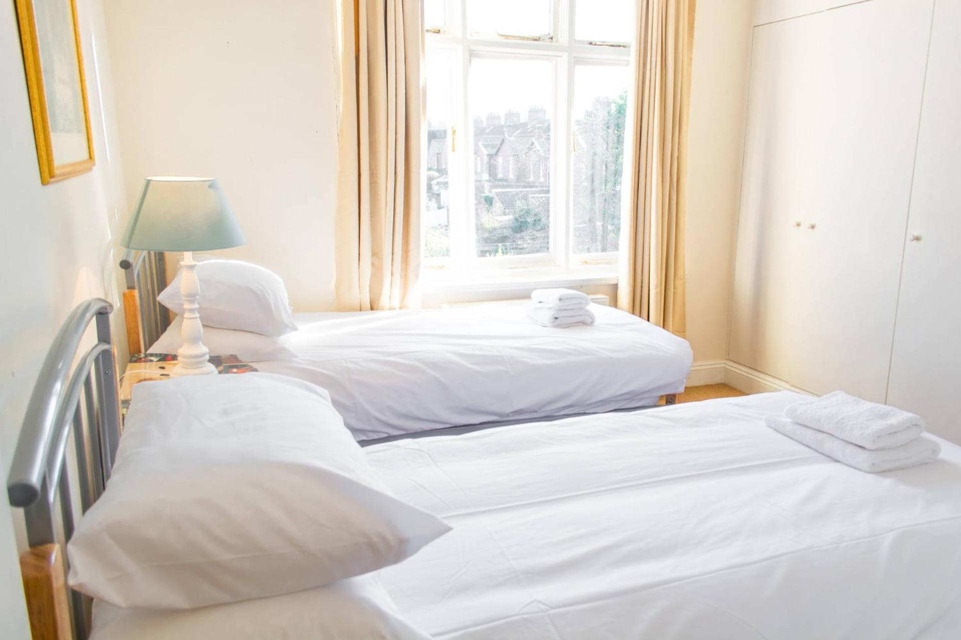 Host & Stay - York Terrace Apartments 노리치 외부 사진