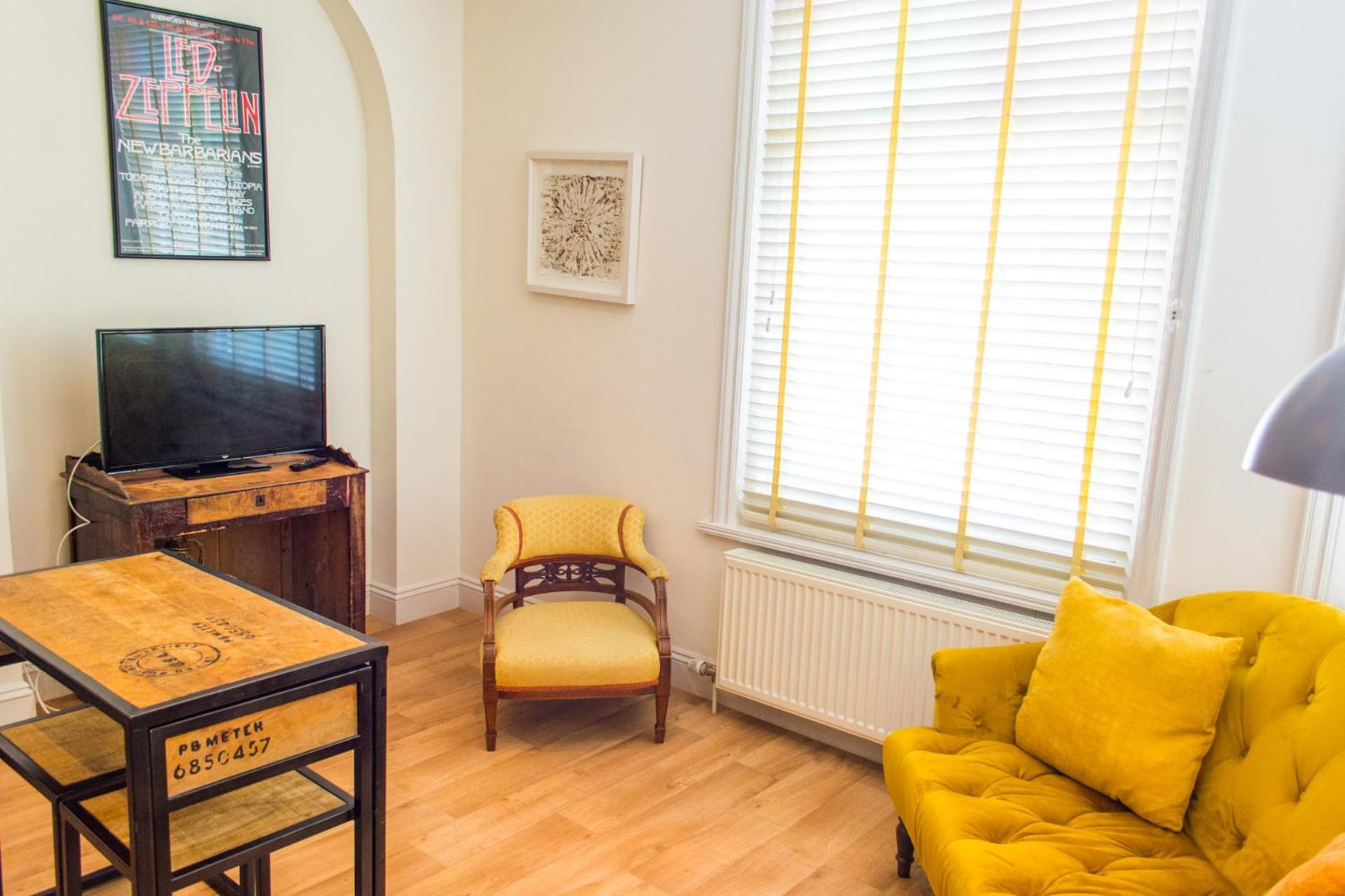Host & Stay - York Terrace Apartments 노리치 외부 사진